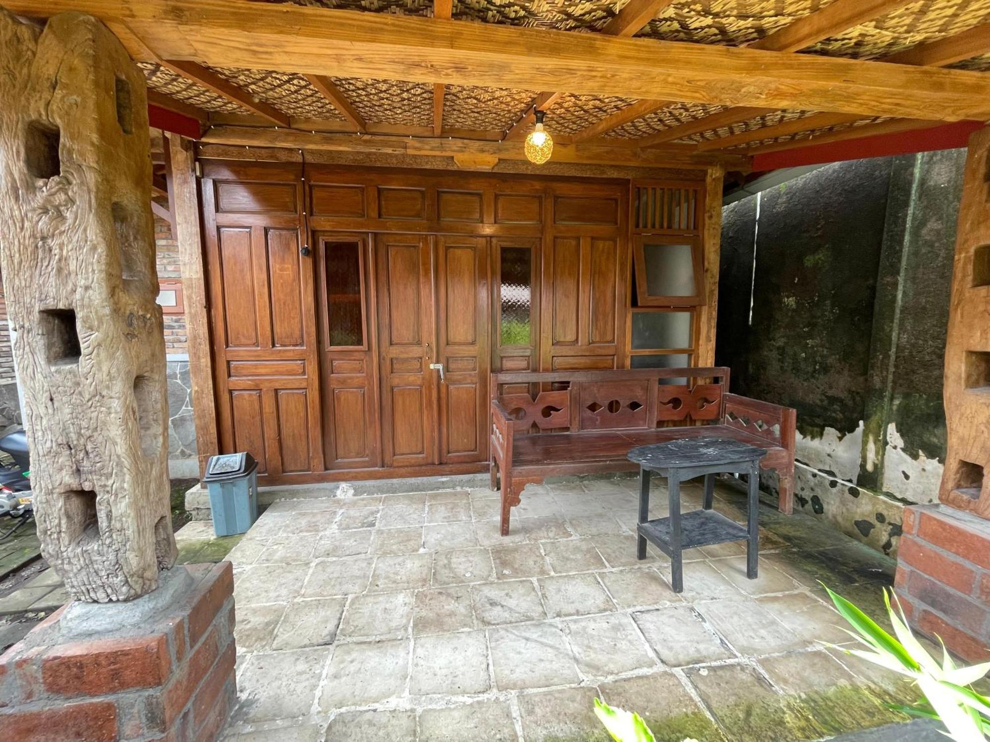 מגלאנג Saka Homestay Boutique & Cafe מראה חיצוני תמונה