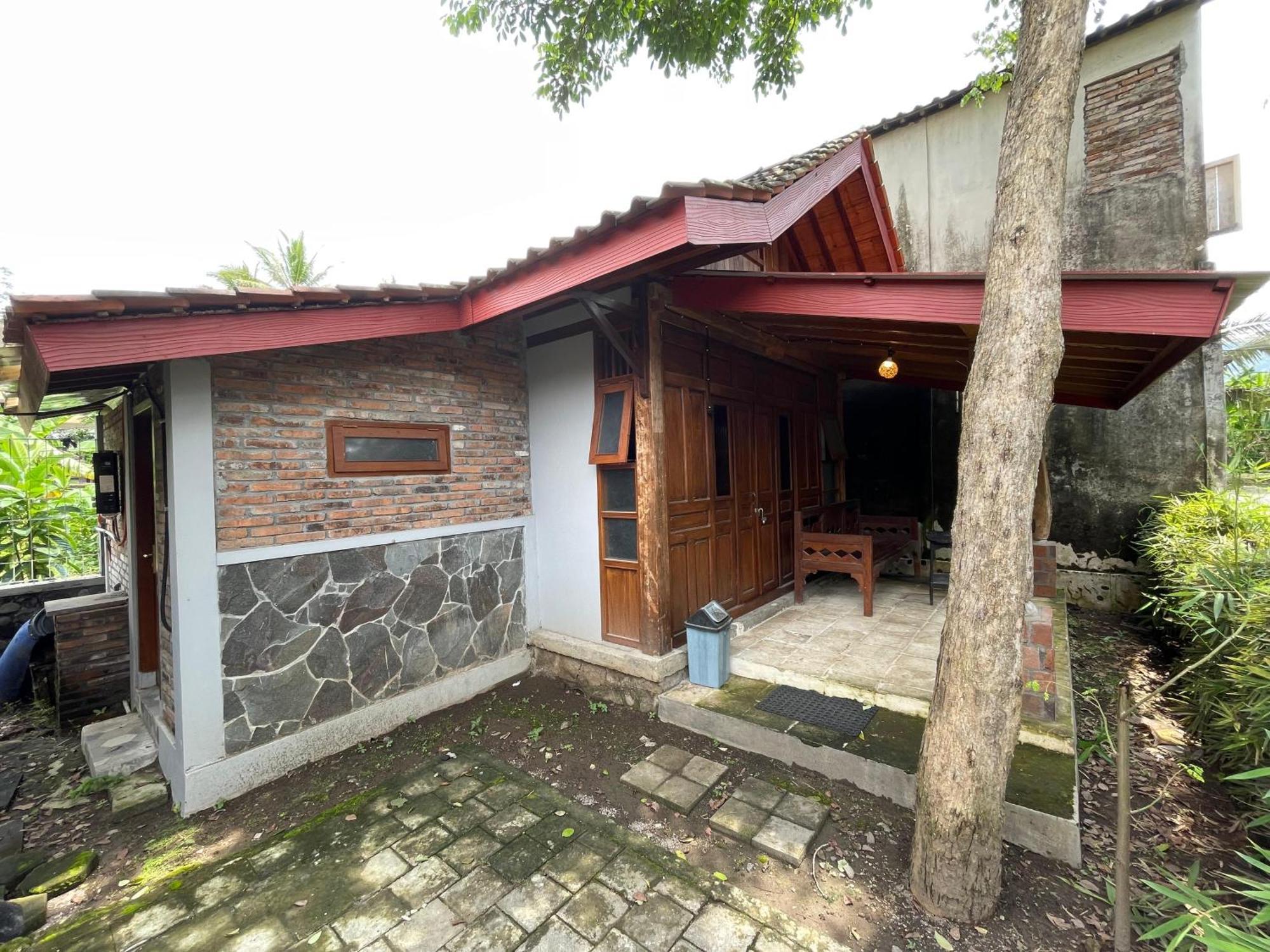 מגלאנג Saka Homestay Boutique & Cafe מראה חיצוני תמונה