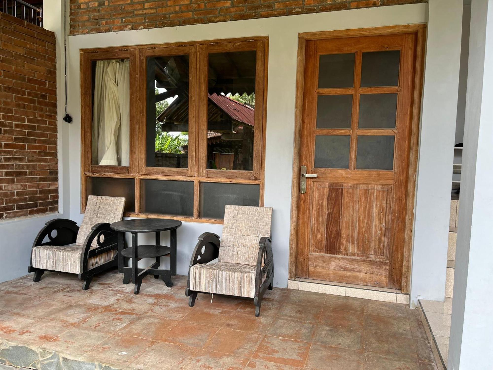 מגלאנג Saka Homestay Boutique & Cafe מראה חיצוני תמונה