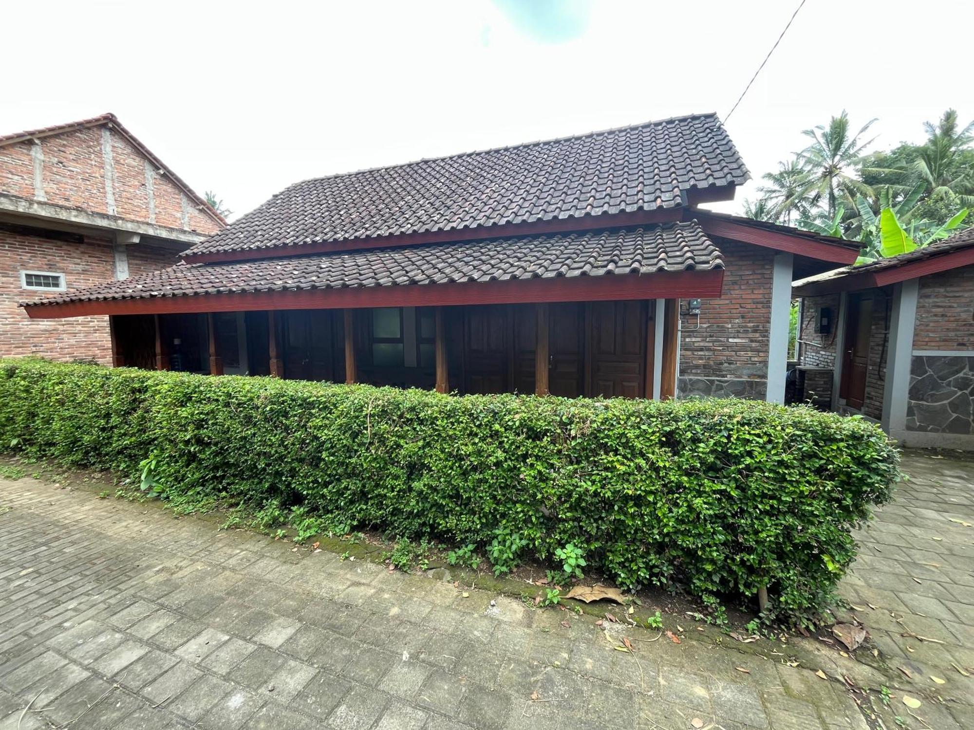 מגלאנג Saka Homestay Boutique & Cafe מראה חיצוני תמונה